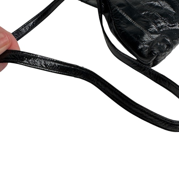 UNBRANDED BLACK EEL SKIN CROSSBODY BAG - Picture 8 of 8